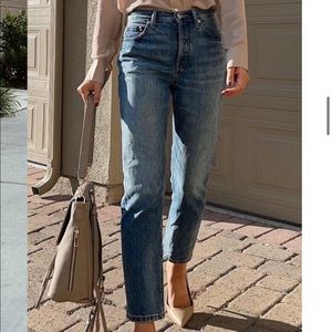 The ’90s Cheeky Jean. Vintage Mid Blue. 25, Ankle.